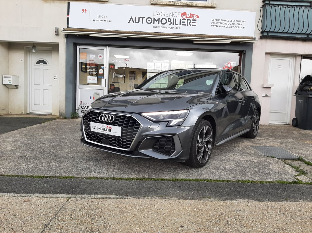 Audi A3 35 TFSI 150 Sline Mild Hybrid 1ère main — 1