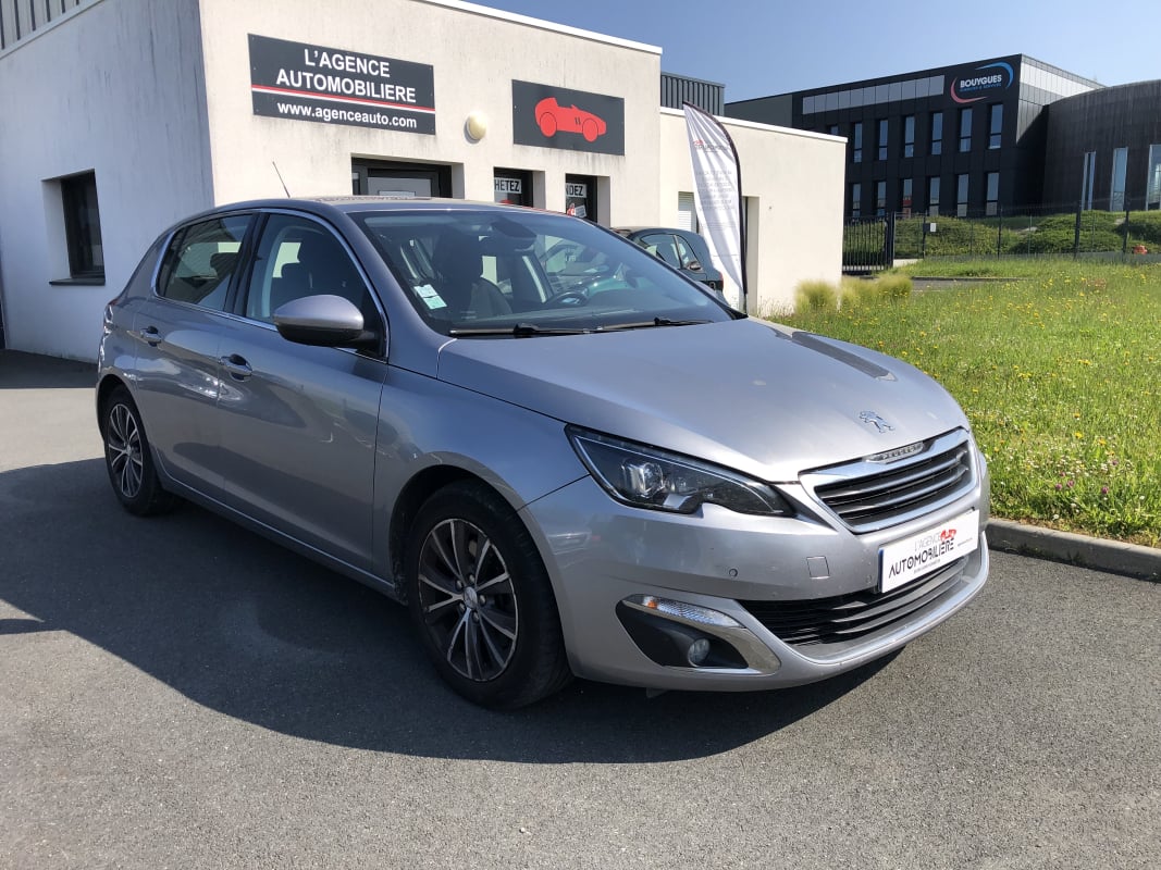 Peugeot 308 2.0L HDi 150ch ALLURE — 1