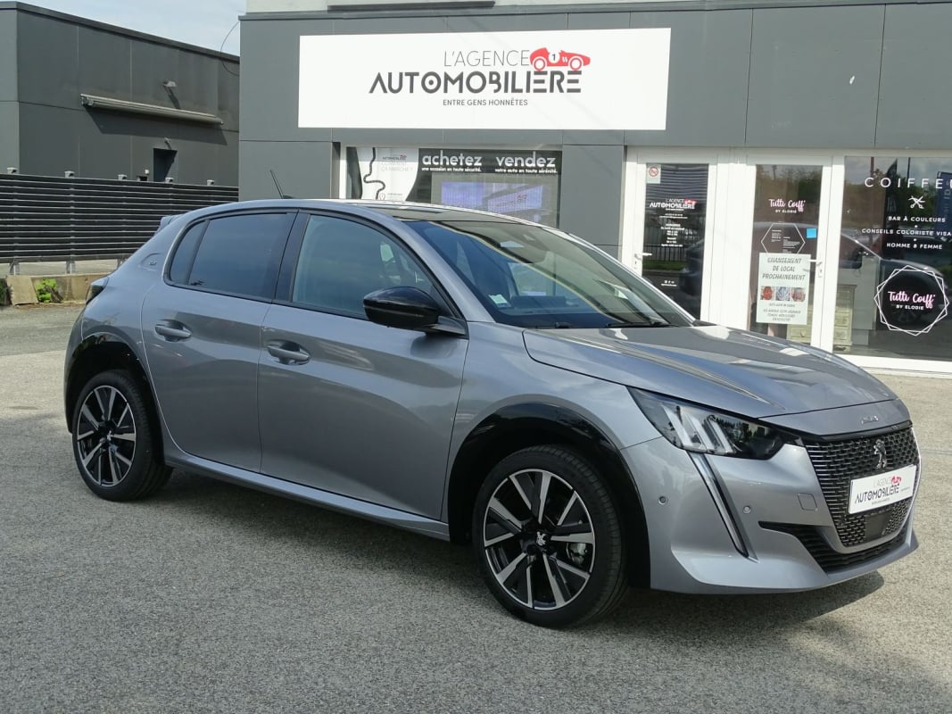 Peugeot 208 1.2 PURETECH 100 GT CAMERA - TOIT BLACK DIAMOND — 1