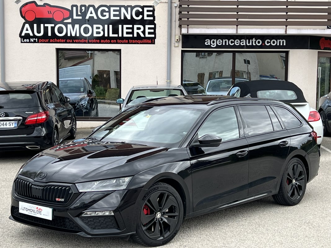 Skoda Octavia Combi III RS 2.0 TSI DSG7 T.O. PANO — 1