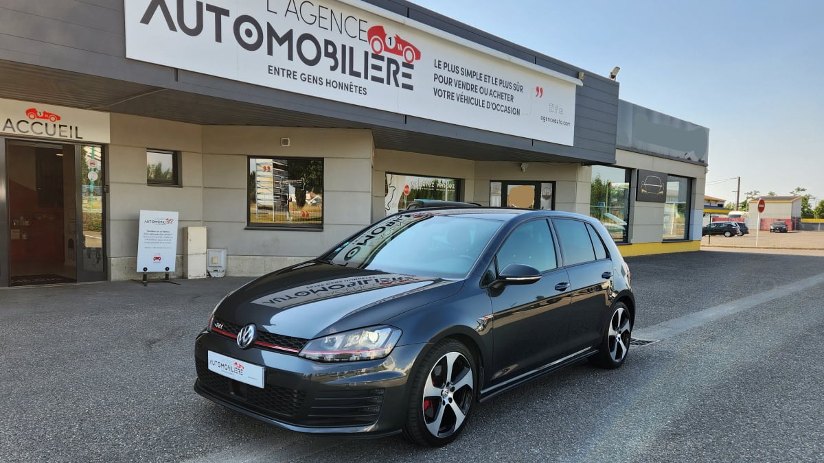 Volkswagen Golf VII GTI 2.0 TFSI 16V Blue Motion 220 cv — 1