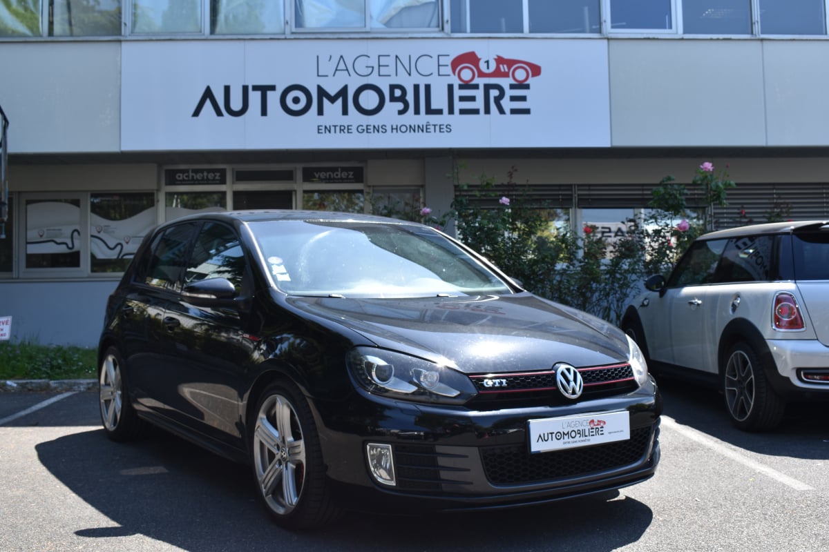 Volkswagen Golf VI 5 Portes GTI 2.0 TFSI 16V 211 cv — 1