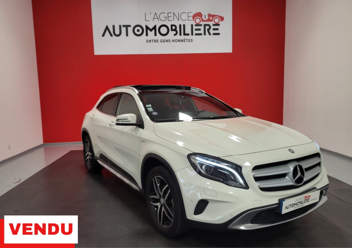 Mercedes-Benz Classe GLA GLA 180 122CV 7 DGCT ACTIVITY EDITION TOIT OUVRANT CARPLAY — 1