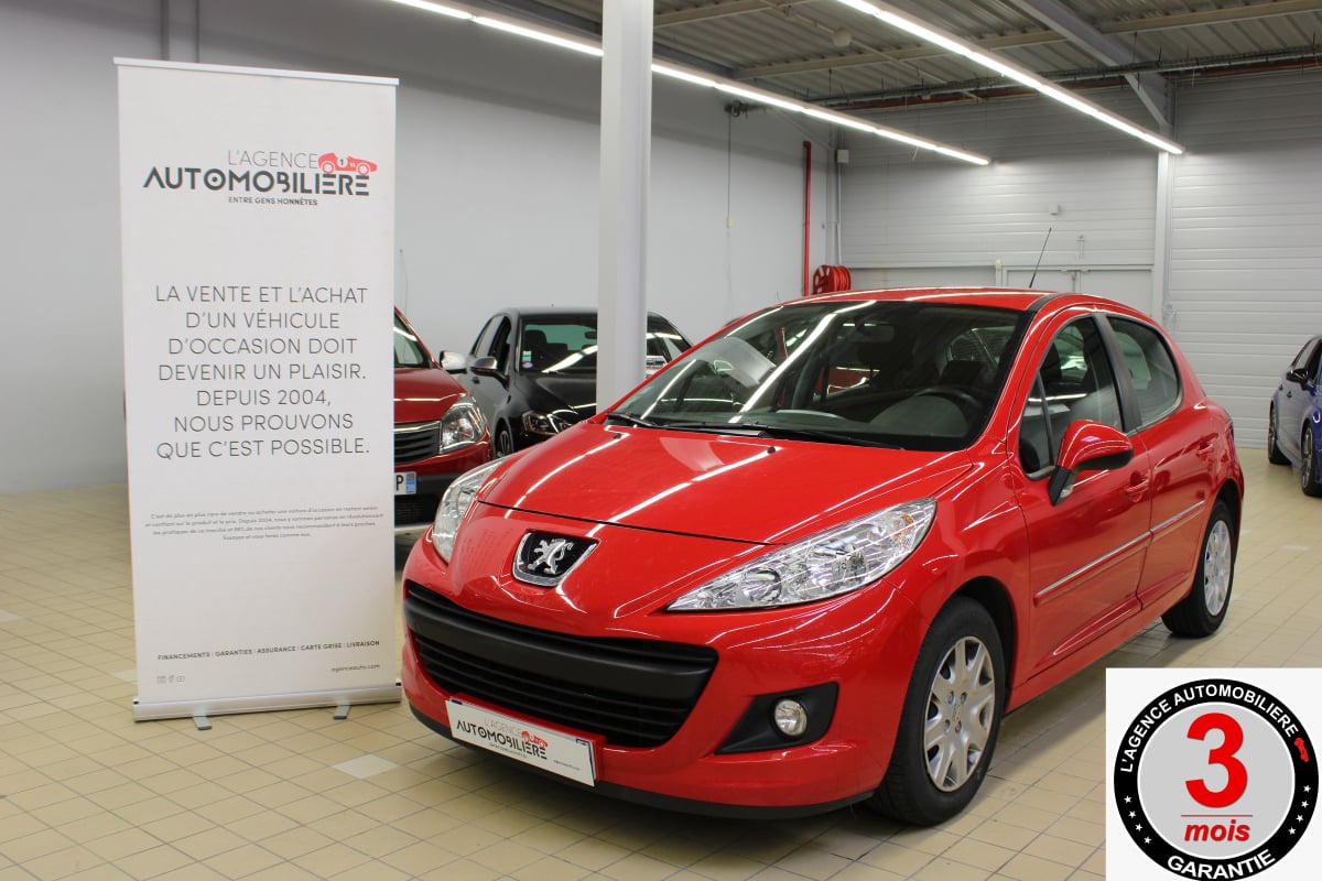 Peugeot 207 + 1.4 HDI 70 URBAN 5P BVM 1 ERE MAIN — 1