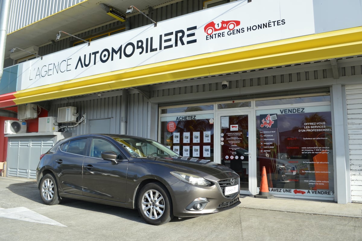 Mazda Mazda 3 1.5 SKYACTIV-G 100 Elégance 5p — 1