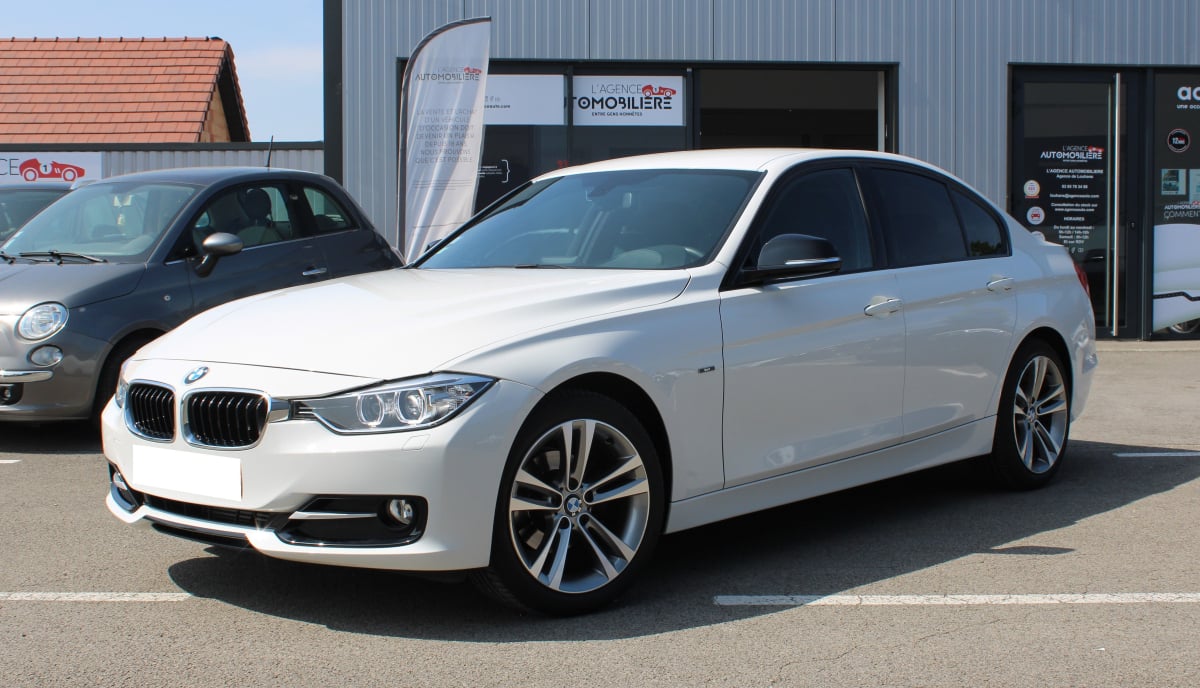 BMW Série 3 318d xDrive 2.0 d 143 cv SPORT — 1