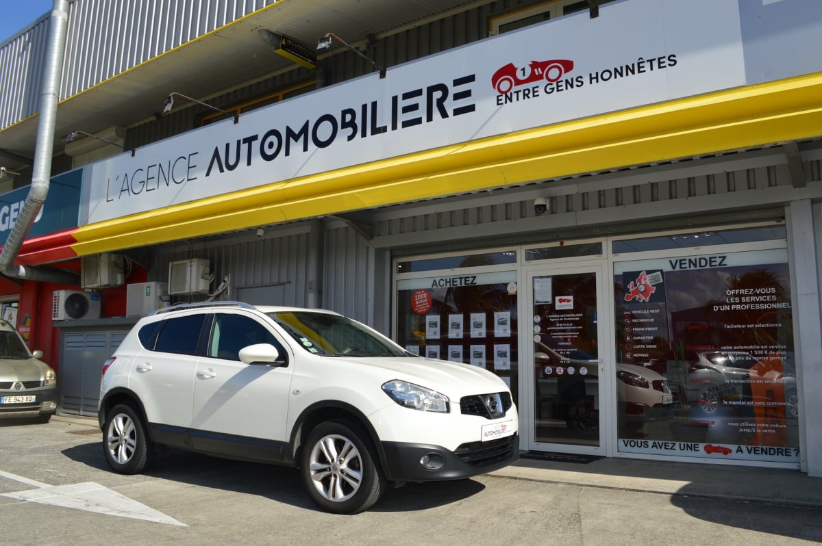 Nissan Qashqai 1.5 dCi 110ch FAP Connect Edition — 1
