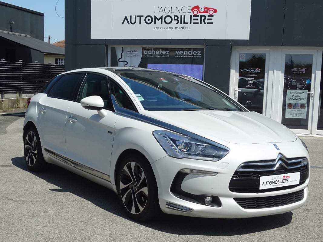 Citroen DS5 2.0 HDI 163 +37 CV SPORT CHIC HYBRIDE 4WD — 1