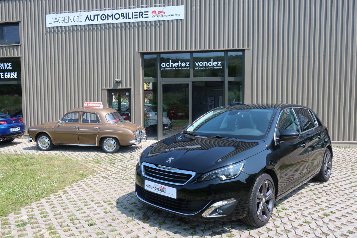 Peugeot 308 II 2.0 BlueHDi Féline 150Cv — 1