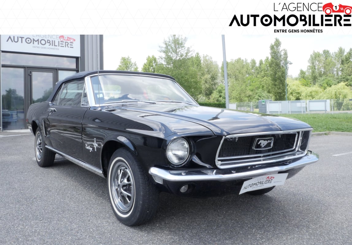Ford Mustang 302 CI 5.0 V8 CONVERTIBLE — 1