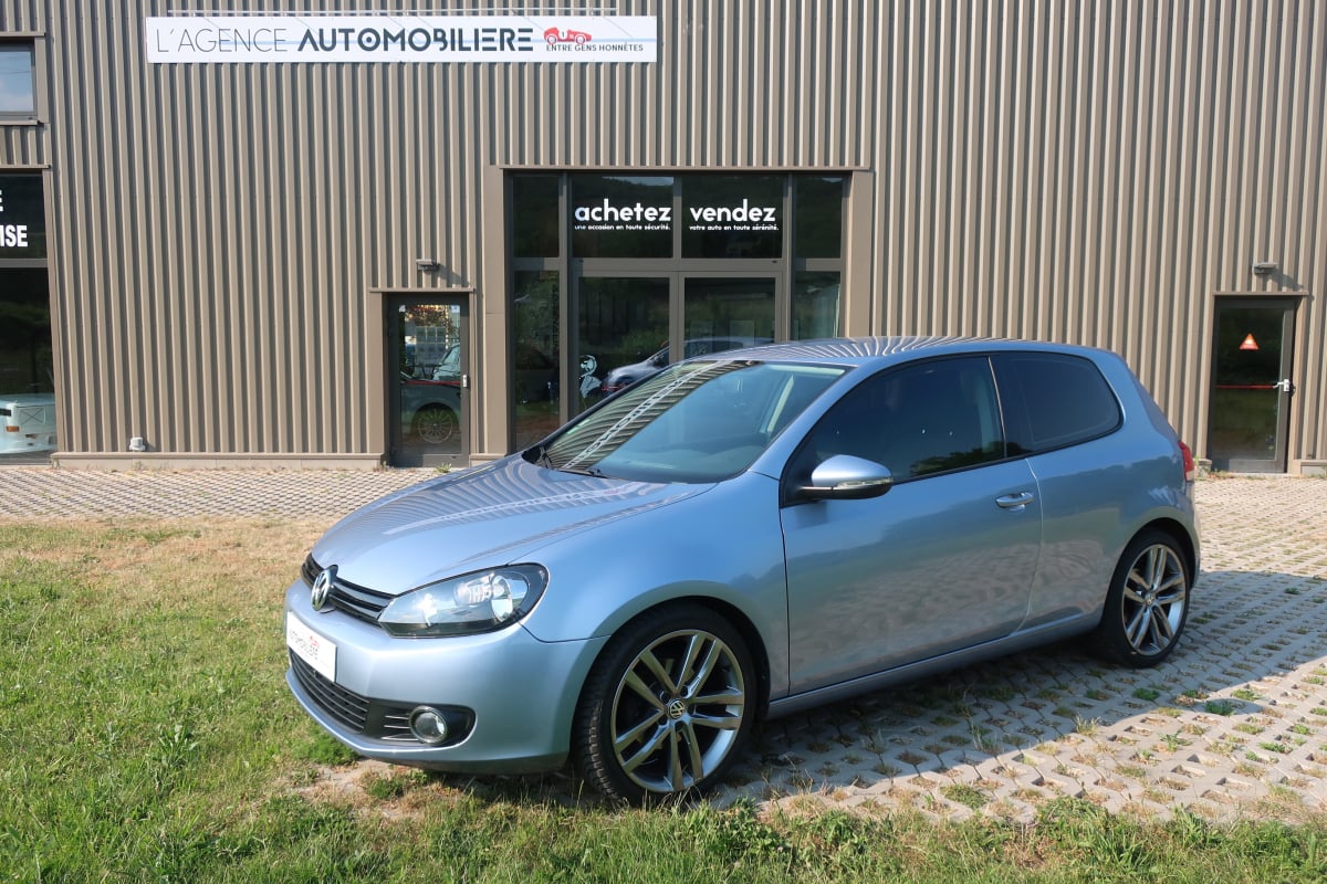 Volkswagen Golf VI 1.6 TDI 16V Trend 105Cv — 1
