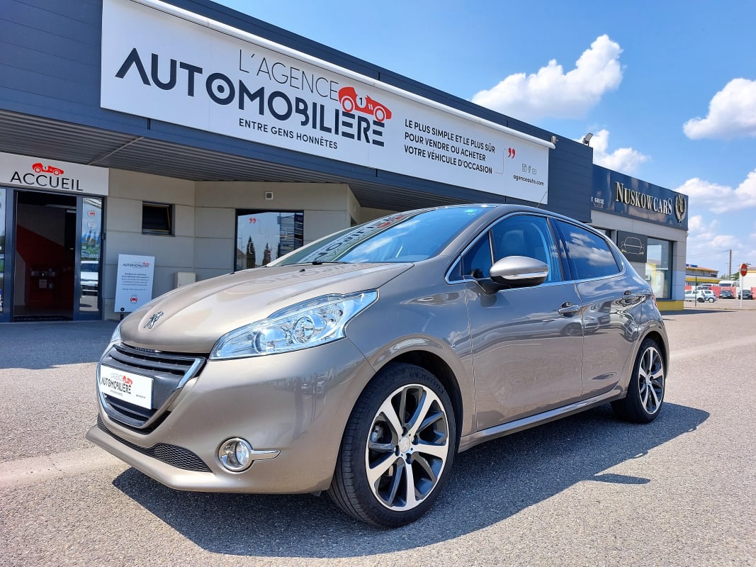 Peugeot 208 1.6 vti 120 CV Féline — 1