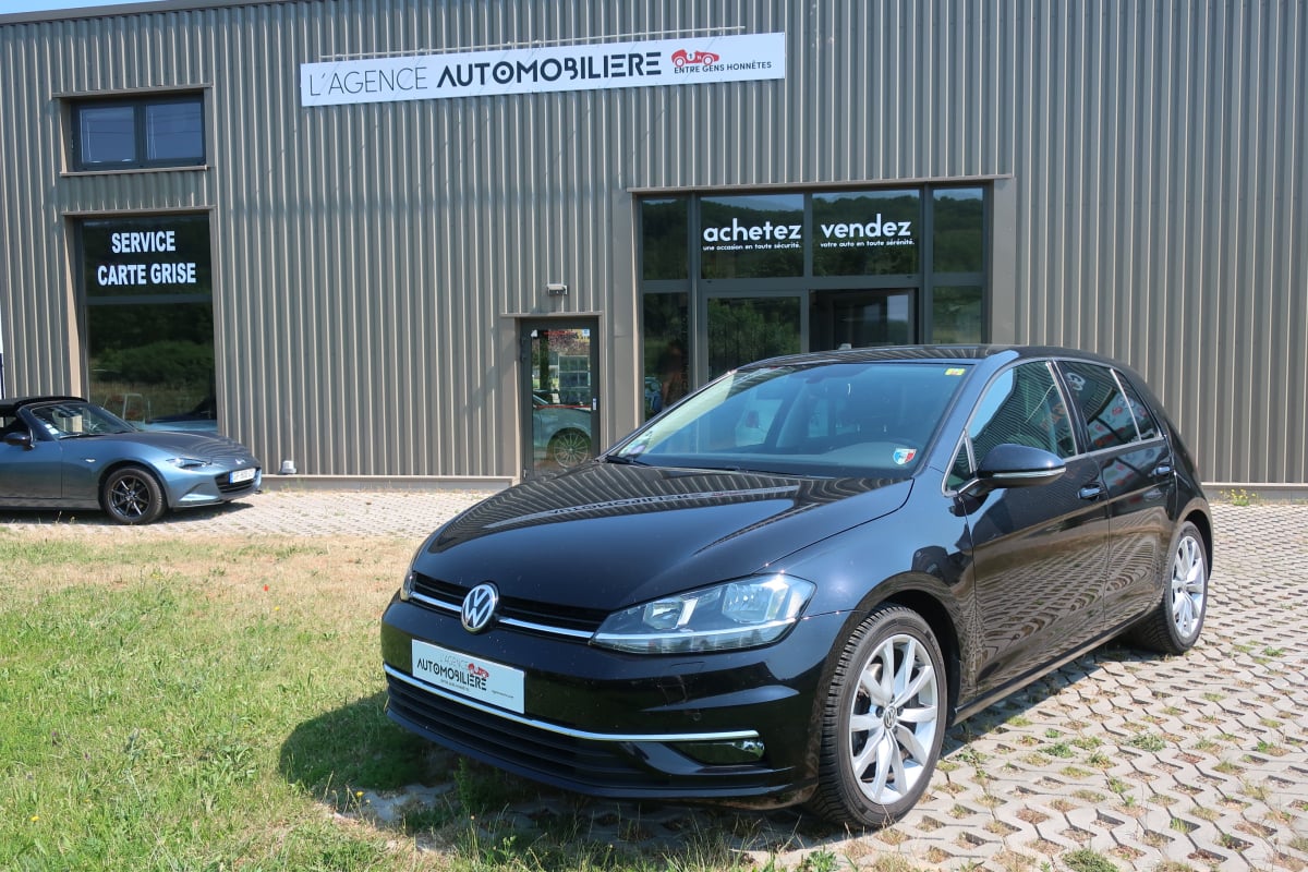 Volkswagen Golf 1.5 TSI 16V Carat 150Cv — 1