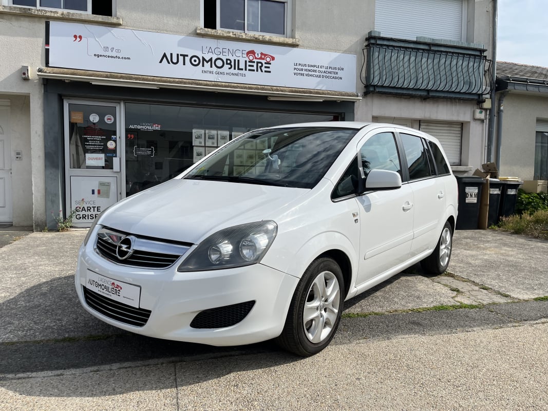 Opel Zafira 1.7 CDTI 110cv Cosmo 7 Places - Distribution neuve — 1