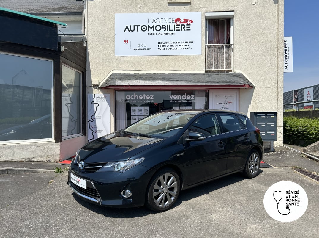 Toyota Auris 1.8 HSD 136H 100 FULL-HYBRID DYNAMIC — 1