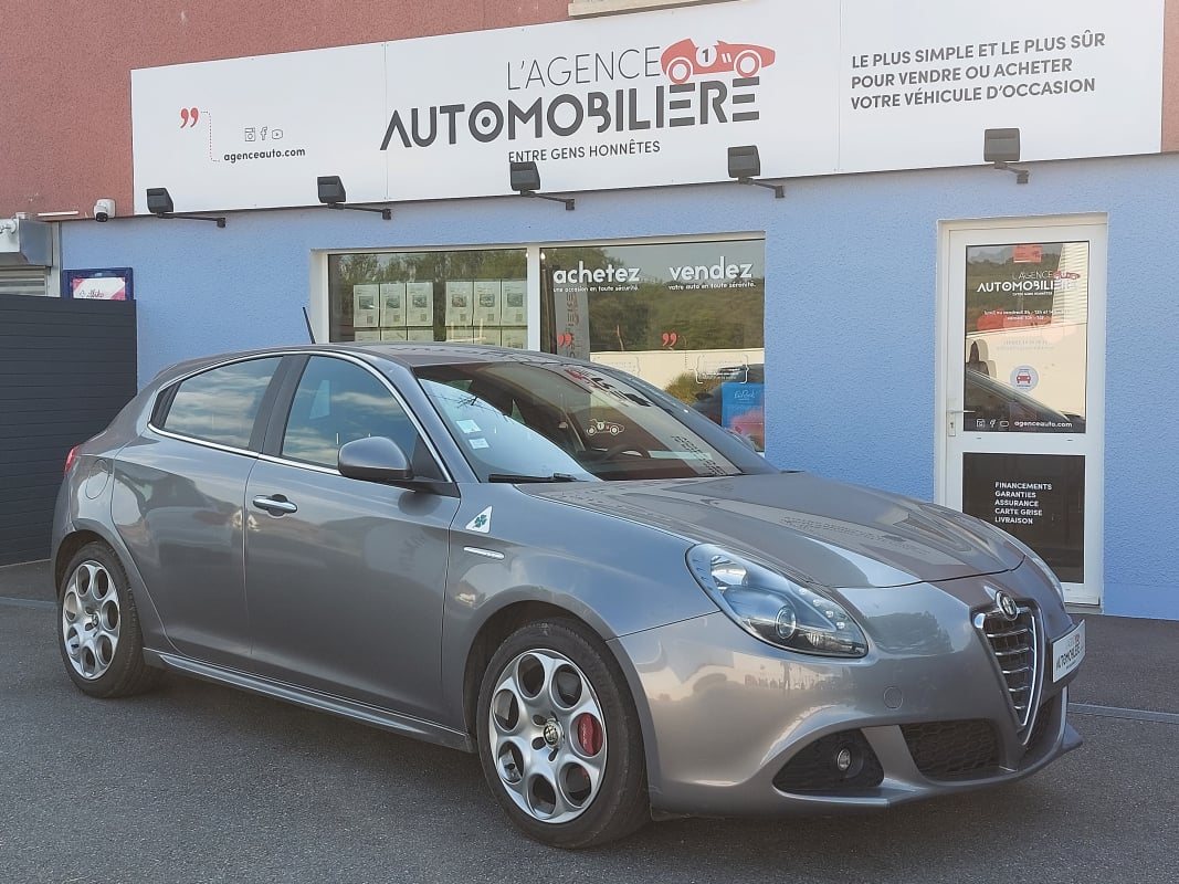 Alfa Romeo Giulietta 1750 TBI QUADRIFOGLIO VERDE — 1