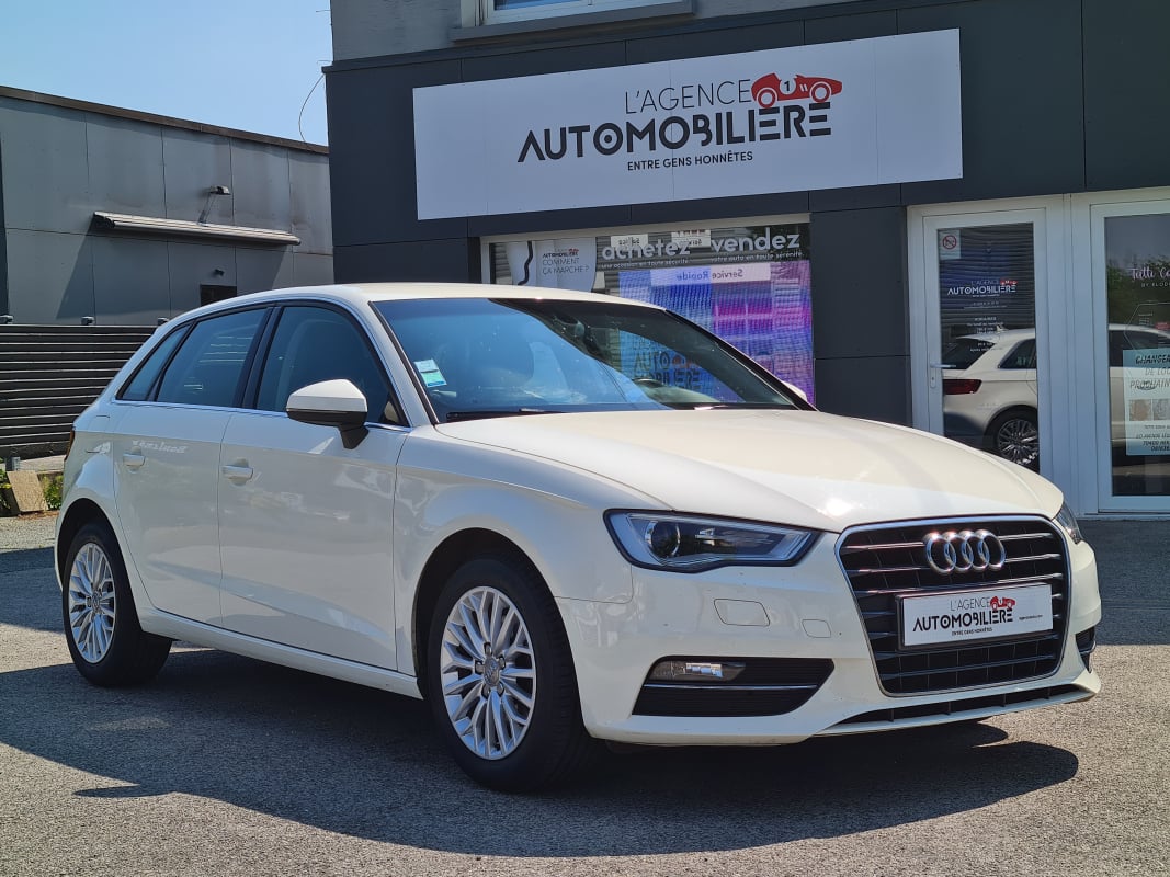 Audi A3 Sportback 1.6 TDI 110 Ambiente GPS — 1