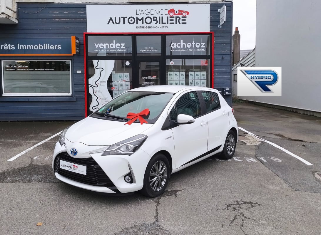 Toyota Yaris 1.5 Hybride 100h E-CVT 75 cv FRANCE — 1
