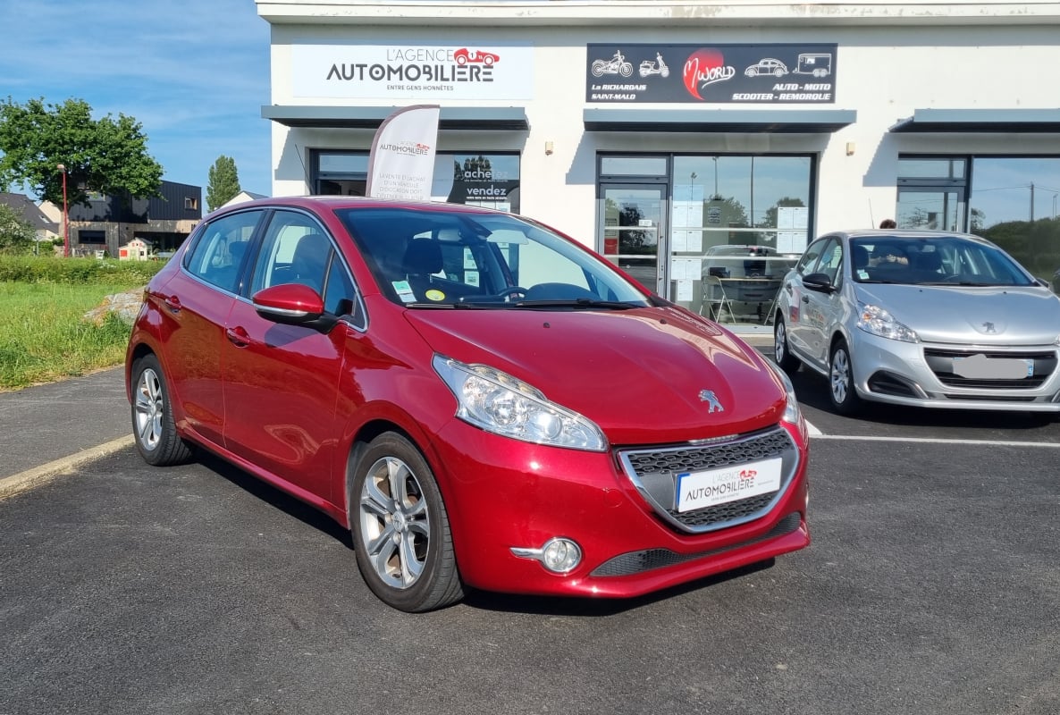 Peugeot 208 ALLURE 1.6 e-HDI 92cv — 1
