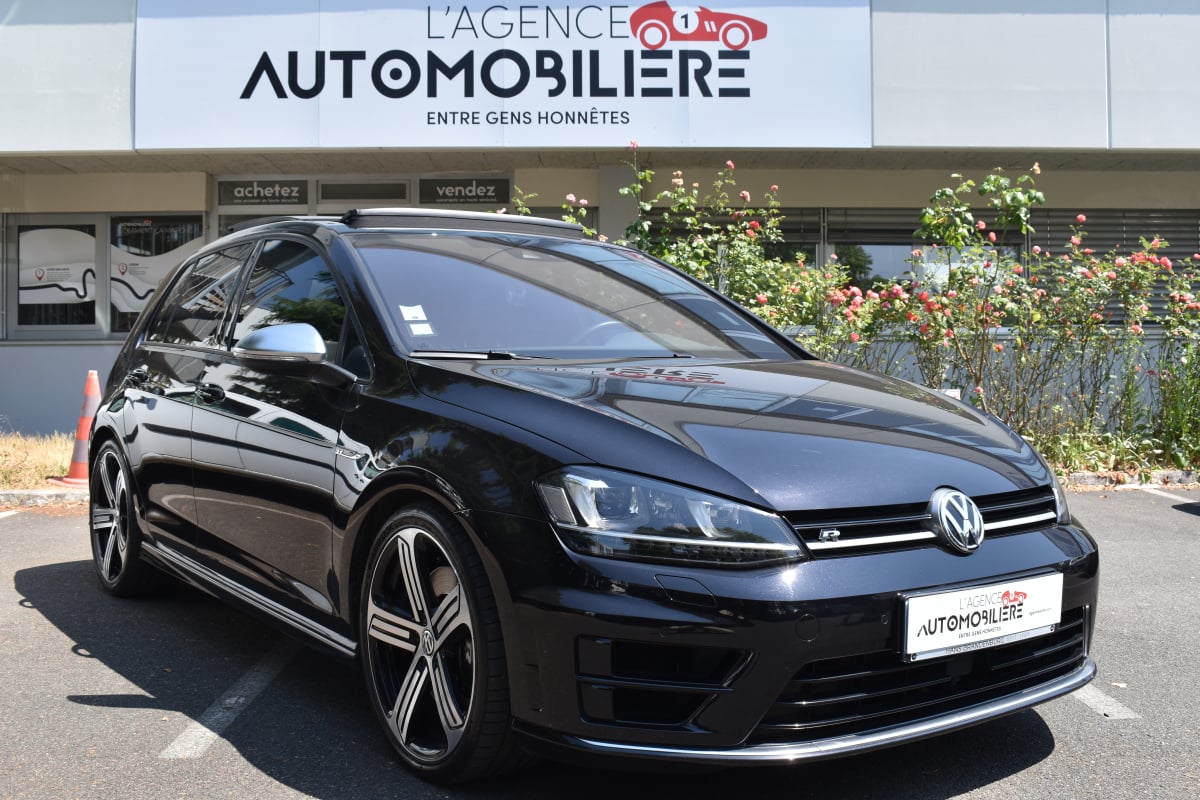 Volkswagen Golf VII R 4Motion 2.0 TFSi 16V Blue Motion DSG6 S&S 300 cv — 1