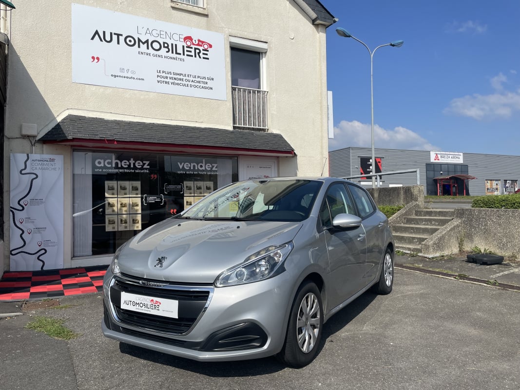 Peugeot 208 1.2 68CH ACTIVE 5 PORTES — 1