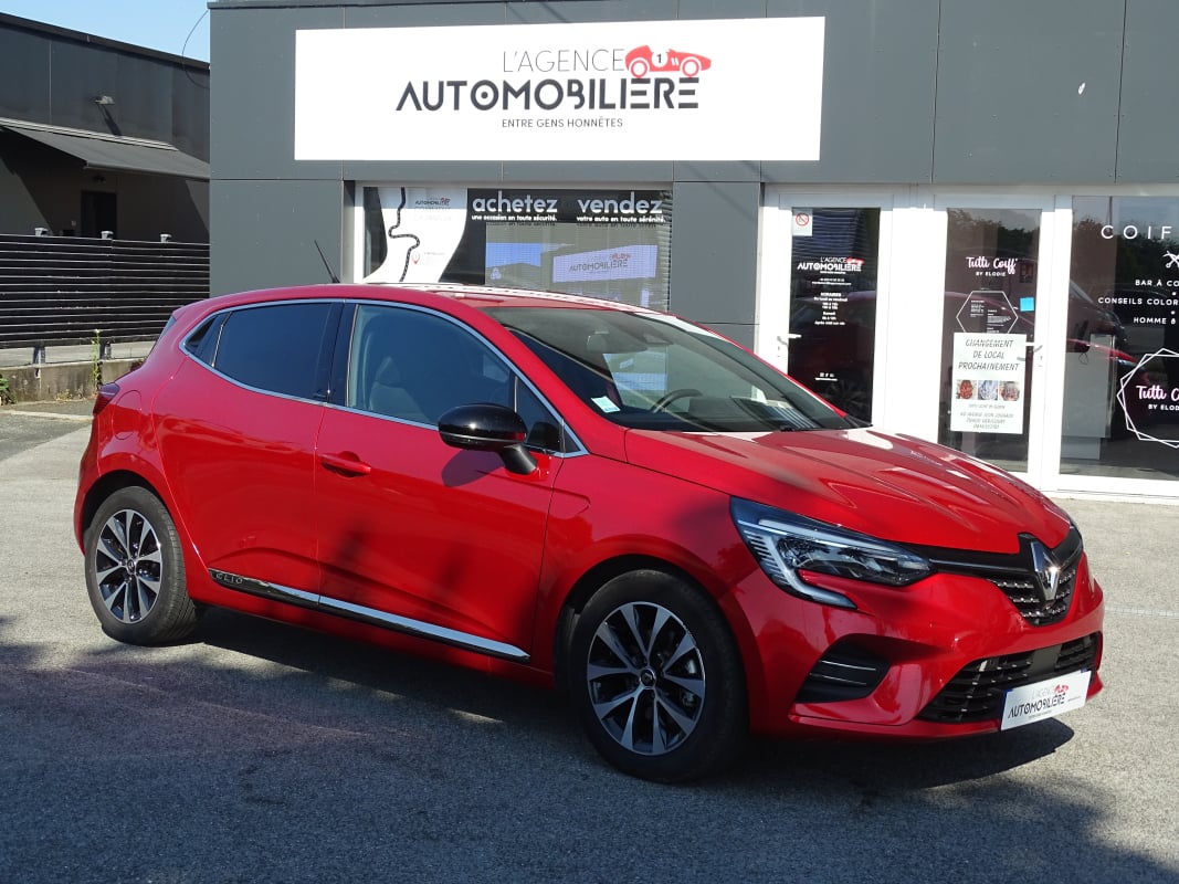Renault Clio E-TECH 140 CV HYBRIDE INTENS — 1