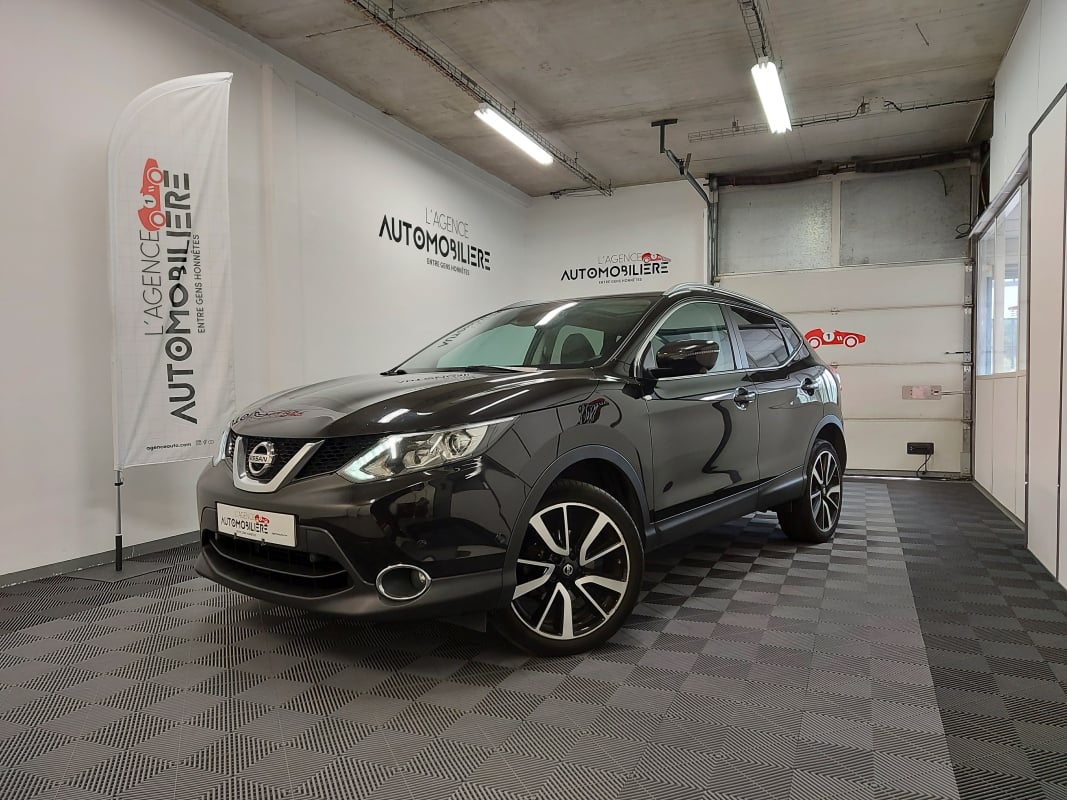 Nissan Qashqai II 1.6 DIG-T 163 TEKNA + TOIT PANO — 1