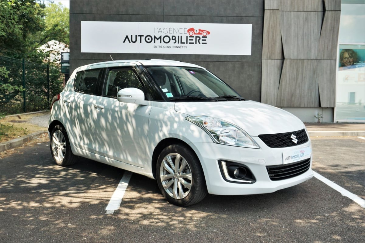 Suzuki Swift 1.2 VVT 95 cv PACK 5p TOIT OUVRANT — 1