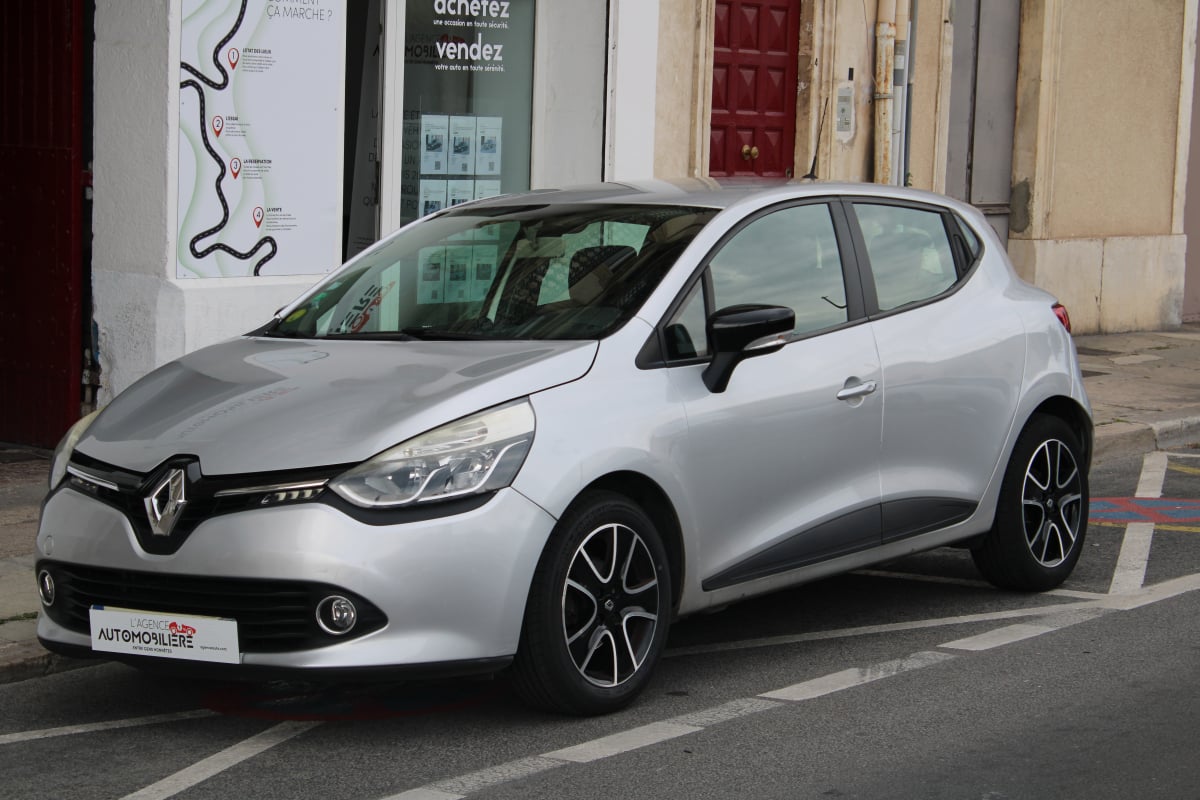 Renault Clio IV DCI 75 ECO2 ZEN (Radar de recul, GPS, ..) — 1