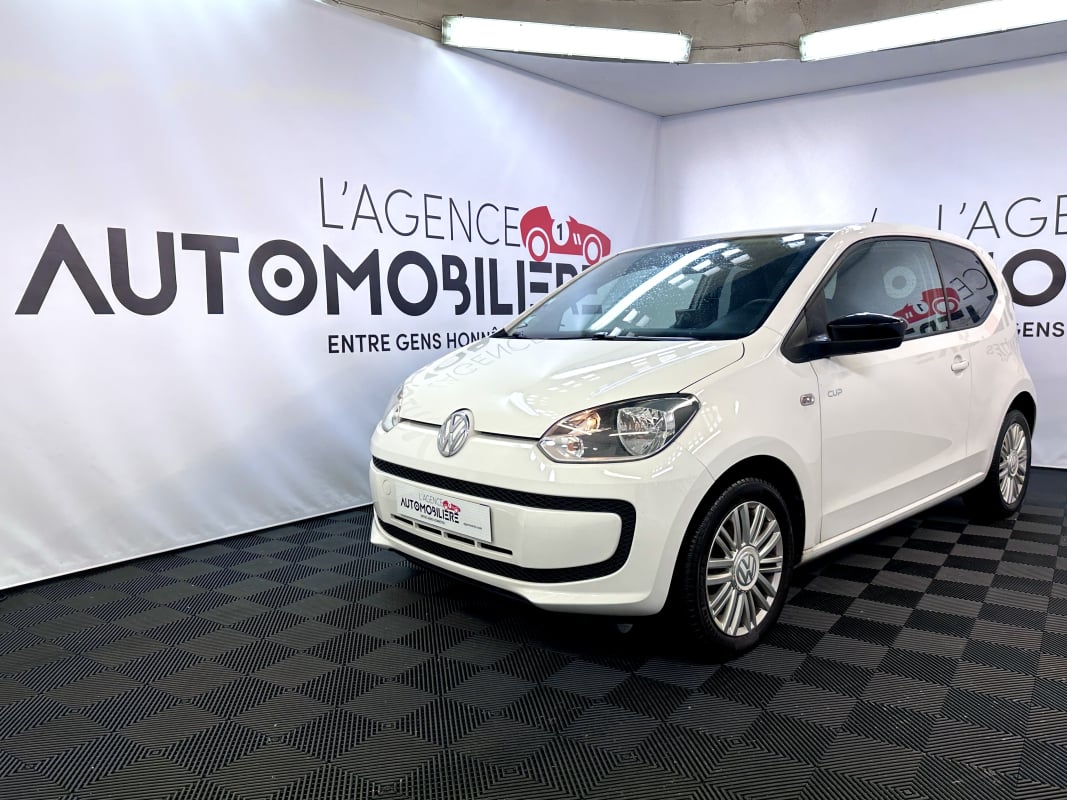 Volkswagen UP 1.0 60 BLUEMOTION CUP (1ERE MAIN, GPS) — 1