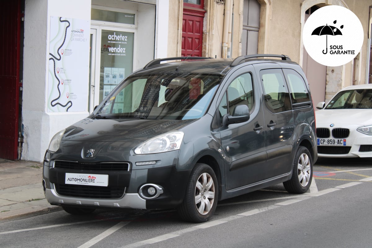 Peugeot Partner TEPEE 1.6 HDi FAP 90CH OUTDOOR (1ère main, distribution neuve, attelage, ...) — 1
