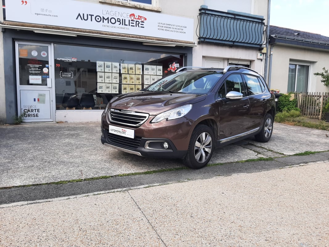 Peugeot 2008 1.2 VTI 82ch Allure Suivi Peugeot — 1