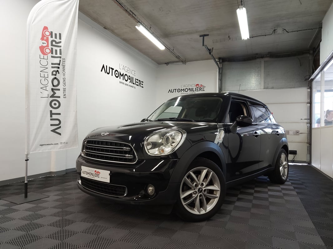 Mini Countryman COOPER D — 1