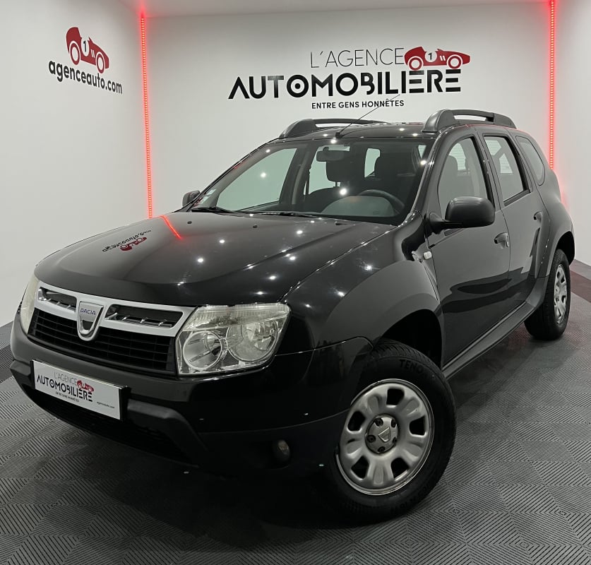 Dacia Duster DUSTER 1.5 DCI 85CV BVM5 LAUREATE 4X2 CLIM/RADAR DE RECUL/AUTO RADIO CD — 1