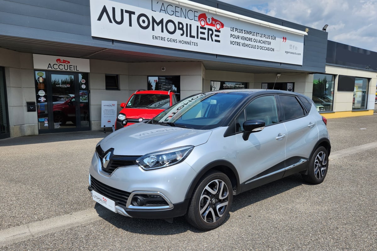 Renault Captur 1.2 TCE 120 ENERGY INTENS EDC — 1