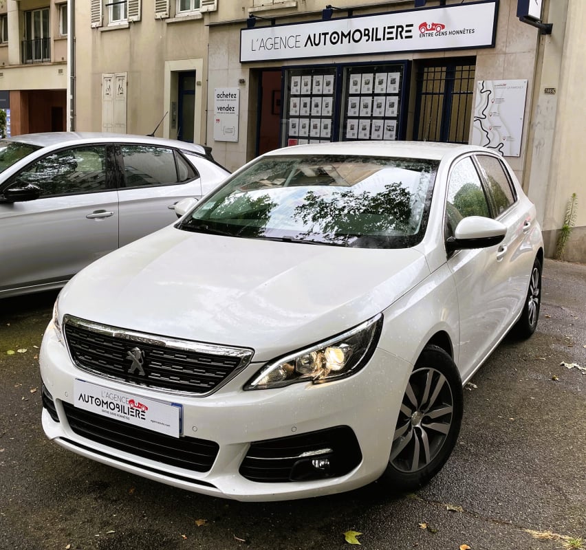 Peugeot 308 1.2 PURETECH 110 ALLURE — 1