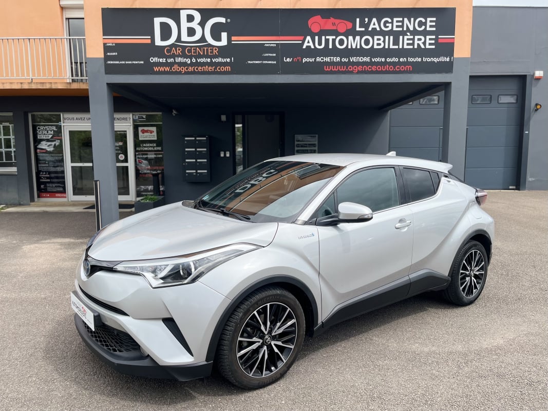 Toyota C-HR Distinctive 1.8 122 HSD Hybrid CVT 120CV — 1