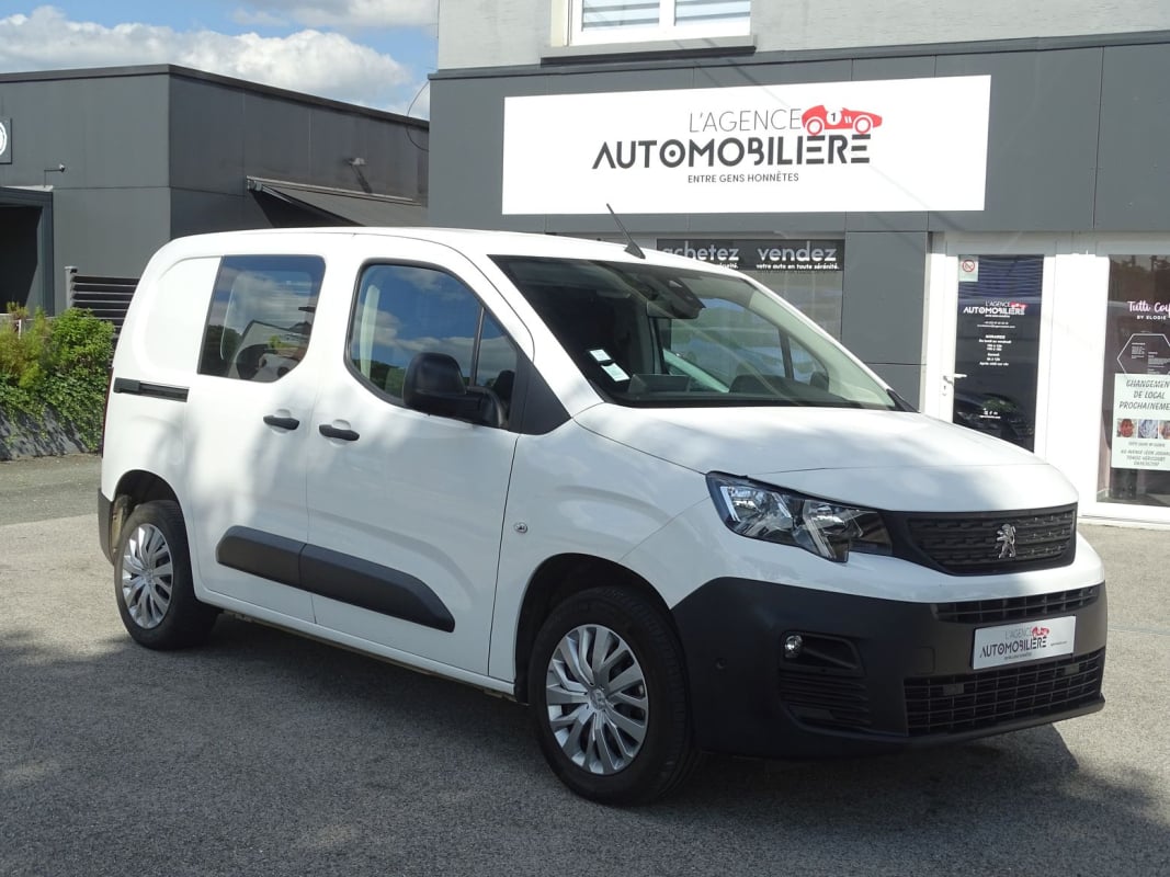 Peugeot Partner 1.5 HDI 130 PREMIUM GPS ATTELAGE 3 Places — 1