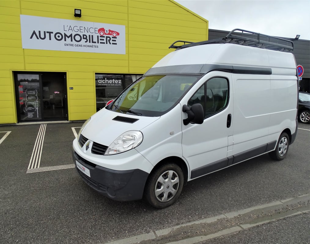 Renault Trafic II Fourgon Phase 2 L2H2 1200kg 2.0 dCi 16V 90 cv — 1