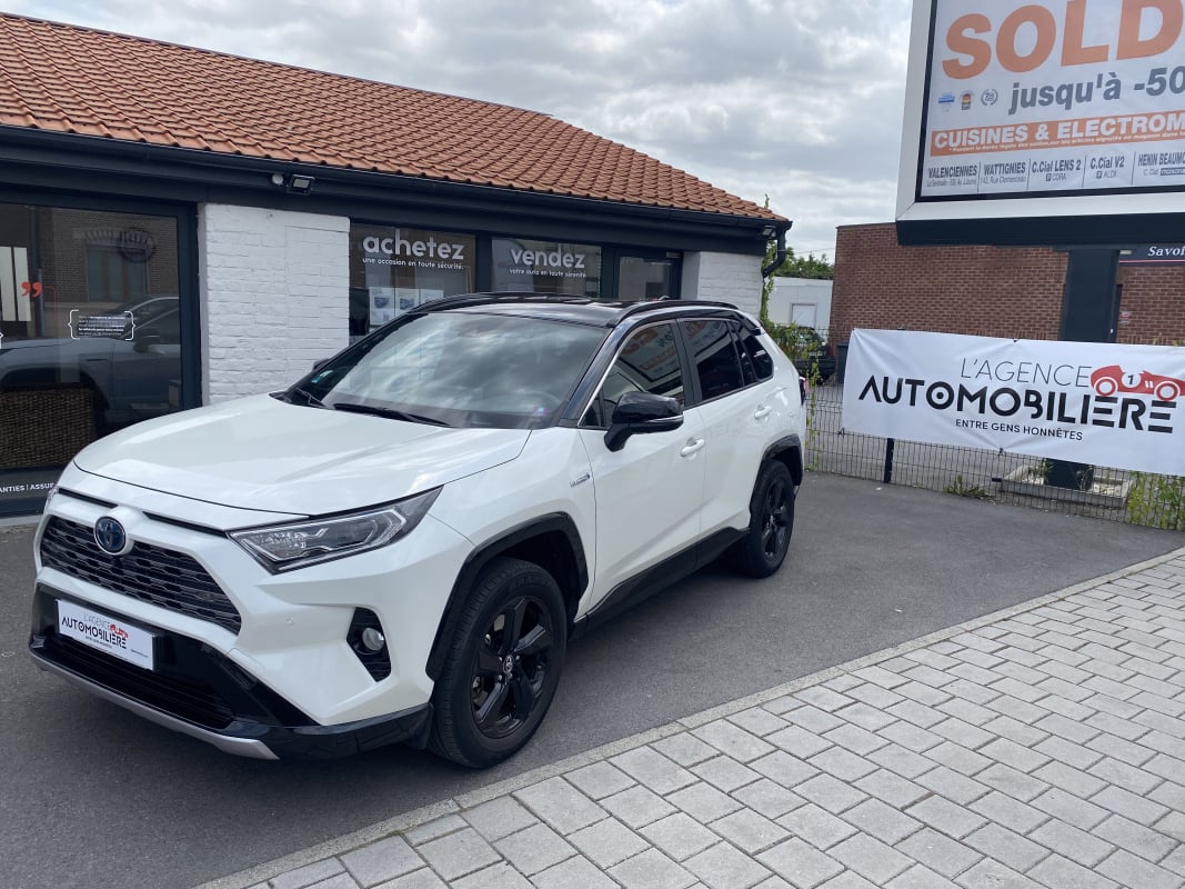 Toyota RAV4 Hybride 218 ch 2WD Collection Garantie 12 mois (Toyota) — 1