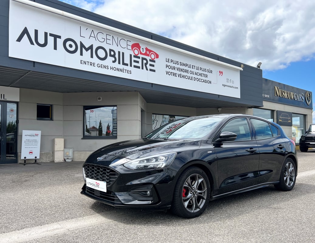 Ford Focus 2.0 TDCI 150cv ST-LINE ECOBLUE — 1