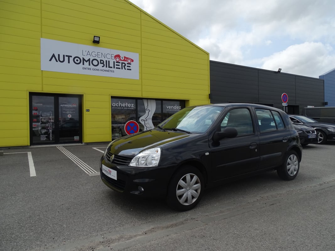 Renault Clio CAMPUS 1.2 16V 75 eco2 Authentique — 1