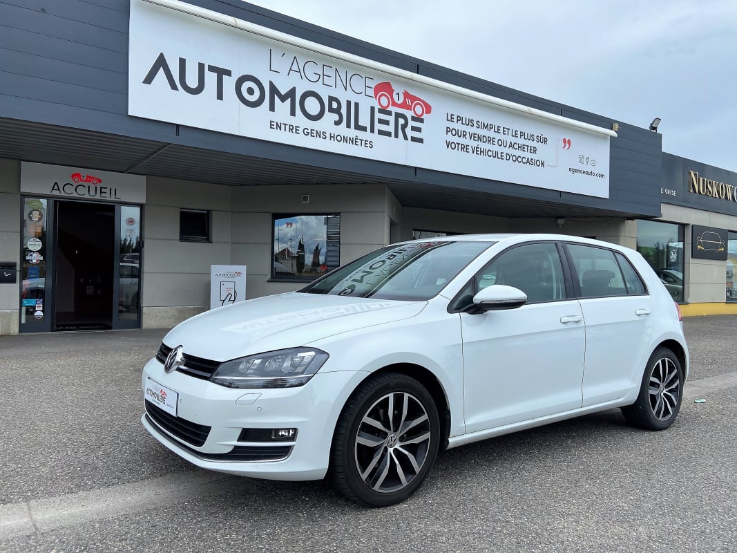Volkswagen Golf VII 2.0 TDI 150 ch Confortline 5P — 1