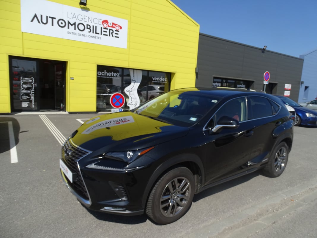 Lexus NX 300h 4WD Luxe 197 ch 2.5 Hybrid — 1