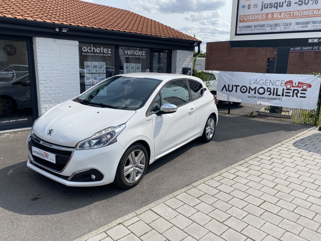 Peugeot 208 1.2 PureTech 82ch BVM5 Style — 1
