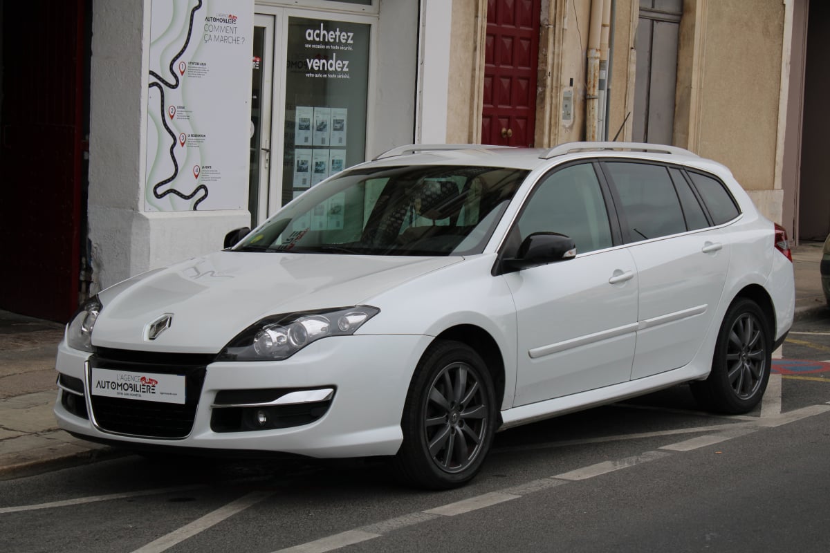 Renault Laguna Estate ESTATE 1.5 DCI 110 LIMITED (1ERE MAINS, GPS, RADAR DE RECUL, ATTELAGE ..) — 1