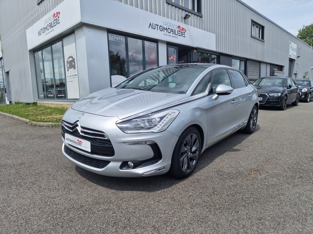 Citroen DS5 2.0 HDI 163CH SPOR CHIC GARANTIE 1 AN — 1