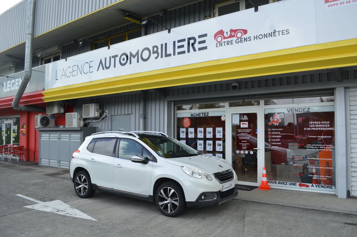 Peugeot 2008 1.6 VTI 120 ALLURE — 1