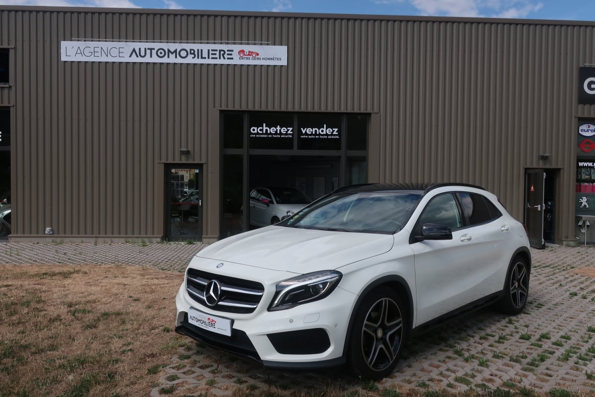 Mercedes-Benz Classe GLA 200 Fascination 136Cv — 1