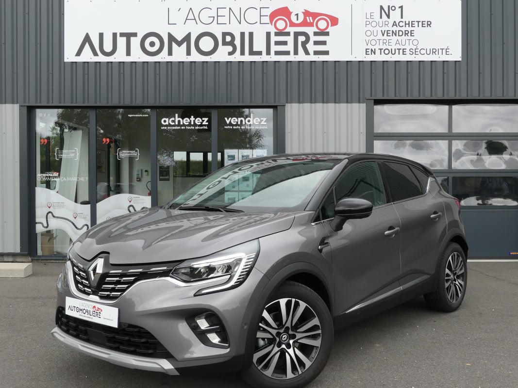 Renault Captur RENAULT CAPTUR ICONIQ E-TECH 145 FULL HYBRID — 1